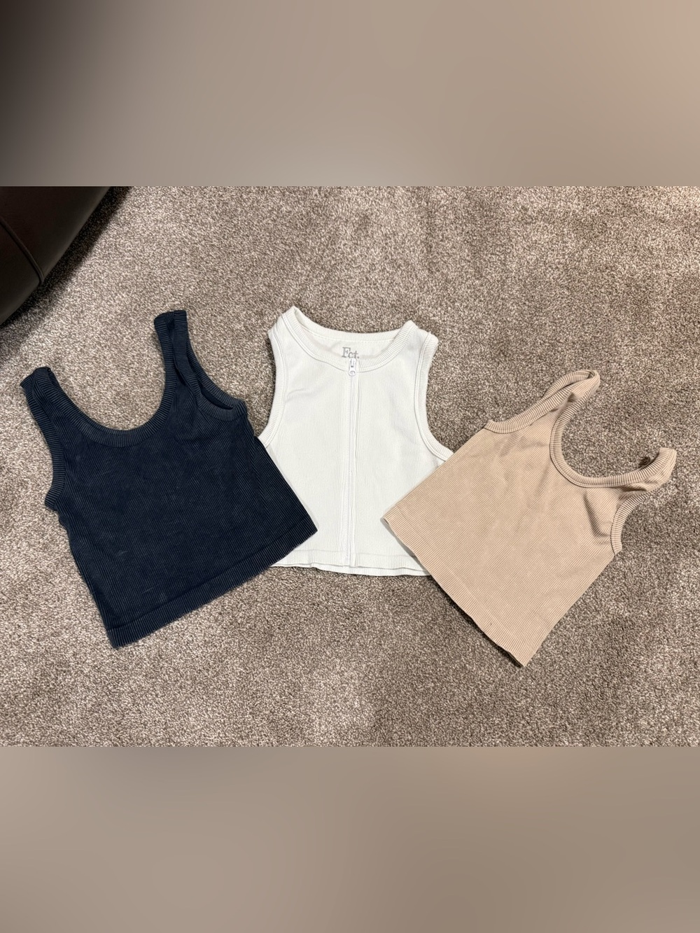 $5 for min$20 order ! Fashion Nova Ribbed tank tops